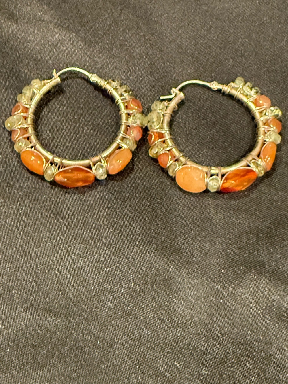 Boho Wire Wrapped Hoop Earrings Orange Carnelian & Peridot Crystals Silver Tone - Picture 2 of 8